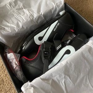 Peloton Cycling Shoes Women’s 39 (Size 8)